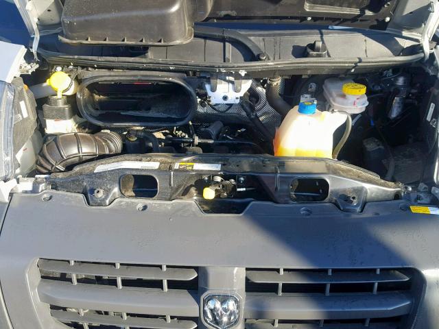 3C6TRVAG4JE111808 - 2018 RAM PROMASTER 银色 照片 7