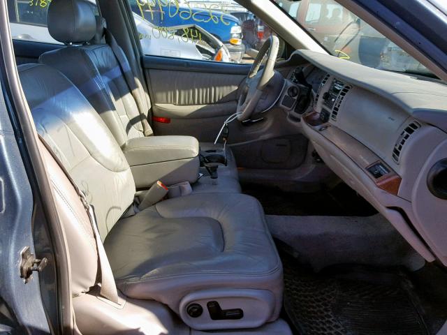 1G4CW54K314158634 - 2001 BUICK PARK AVENU BLUE photo 5