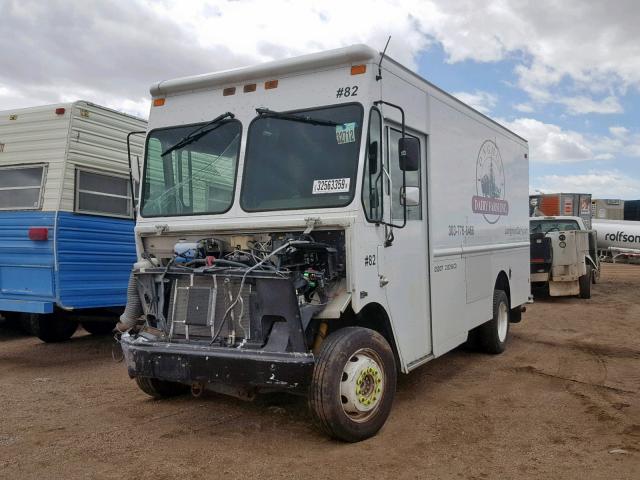 5B4KPD2U873424682 - 2007 WORKHORSE CUSTOM CHASSIS COMMERCIAL WHITE photo 2