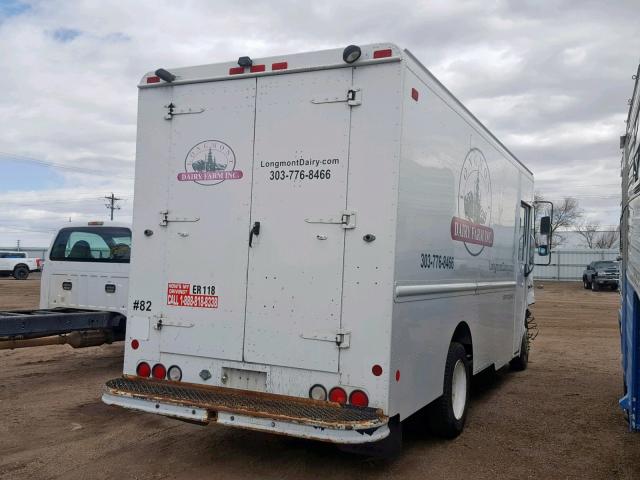 5B4KPD2U873424682 - 2007 WORKHORSE CUSTOM CHASSIS COMMERCIAL WHITE photo 4
