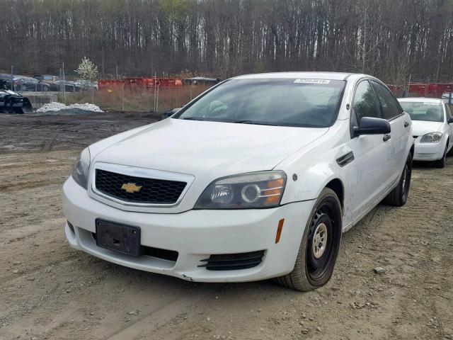 6G1MK5R38CL663076 - 2012 CHEVROLET CAPRICE PO WHITE photo 2