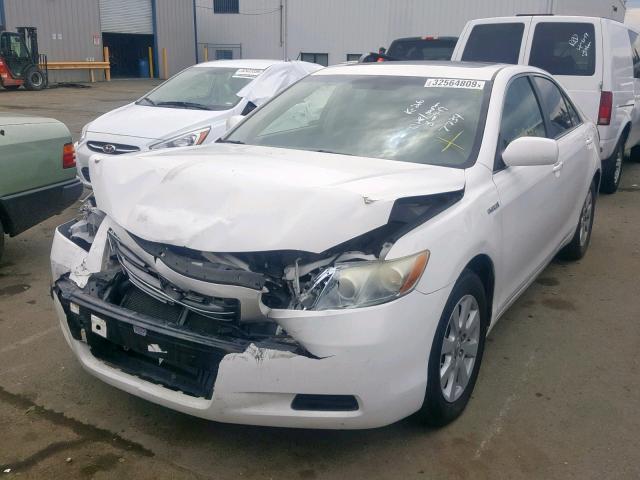 JTNBB46K283047734 - 2008 TOYOTA CAMRY HYBR WHITE photo 2