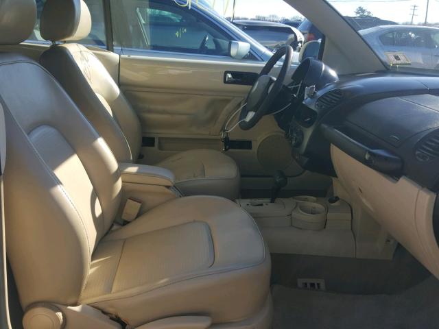 3VWCD21Y03M328759 - 2003 VOLKSWAGEN NEW BEETLE Bej foto 5