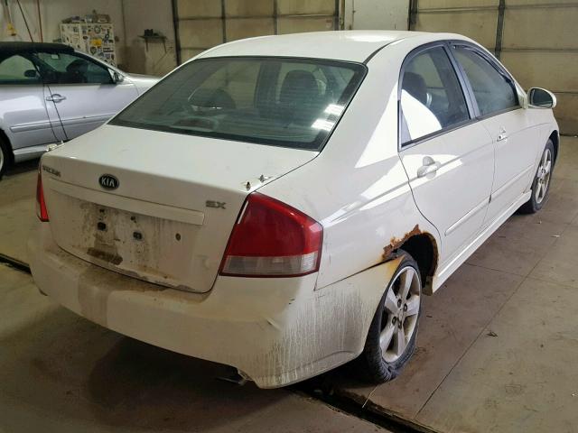 KNAFE121175007069 - 2007 KIA SPECTRA EX WHITE photo 4