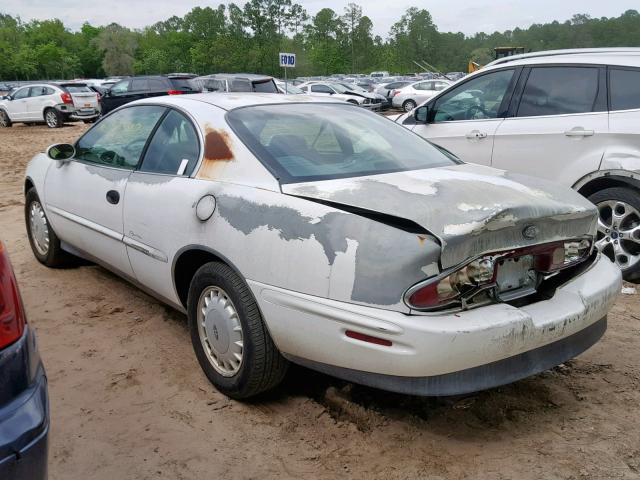 1G4GD22K9V4706327 - 1997 BUICK RIVIERA WHITE photo 3