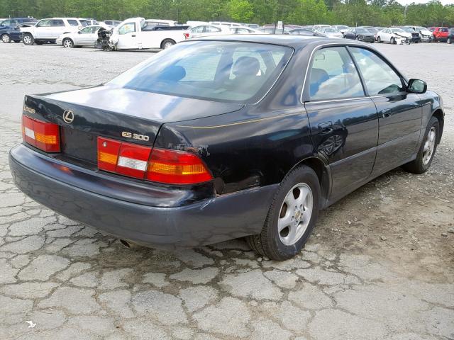 JT8BF28G1W5022376 - 1998 LEXUS ES 300 BLACK photo 4