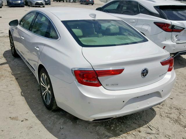 1G4ZP5SSXJU131991 - 2018 BUICK LACROSSE E WHITE photo 3