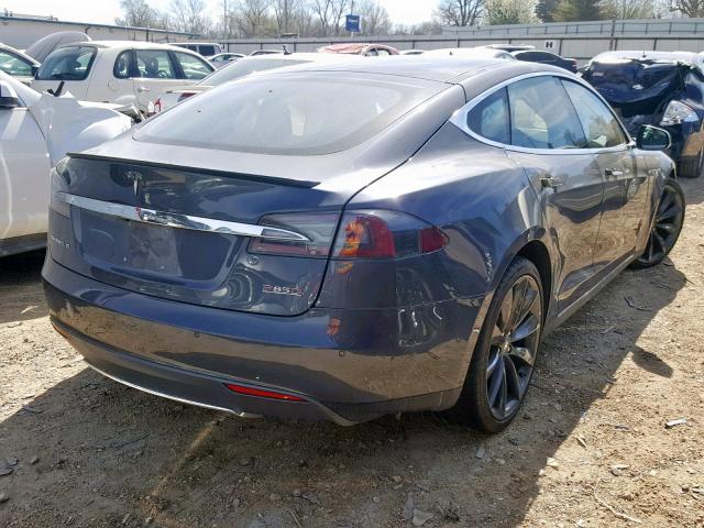 5YJSA1H22FFP54688 - 2015 TESLA MODEL S 85 GRAY photo 4