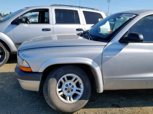 1D7HL38N83S266490 - 2003 DODGE DAKOTA QUA SILVER photo 9