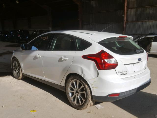 1FADP3K26DL104340 - 2013 FORD FOCUS SE WHITE photo 3