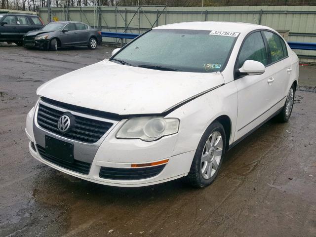 WVWJK73CX7P075139 - 2007 VOLKSWAGEN PASSAT WHITE photo 2