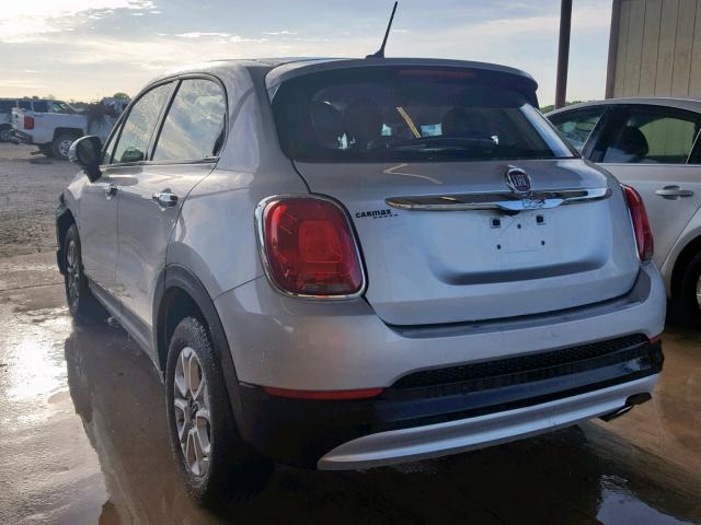 ZFBCFXAB8HP620640 - 2017 FIAT 500X POP SILVER photo 3