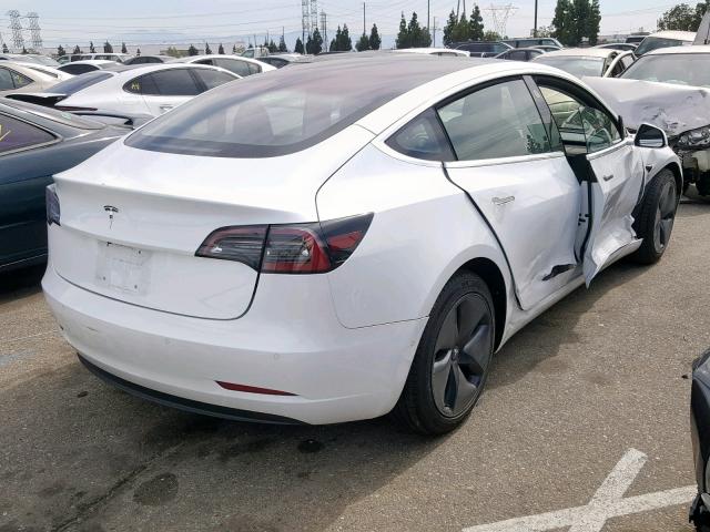 5YJ3E1EA8JF043722 - 2018 TESLA MODEL 3 WHITE photo 4