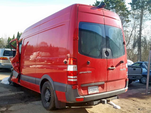 WD3PE7DC8E5936899 - 2014 MERCEDES-BENZ SPRINTER 2 RED photo 3