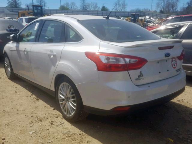 1FADP3J27EL373286 - 2014 FORD FOCUS TITA WHITE photo 3