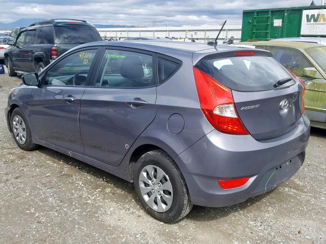 KMHCT5AE1HU306572 - 2017 HYUNDAI ACCENT SE GRAY photo 3