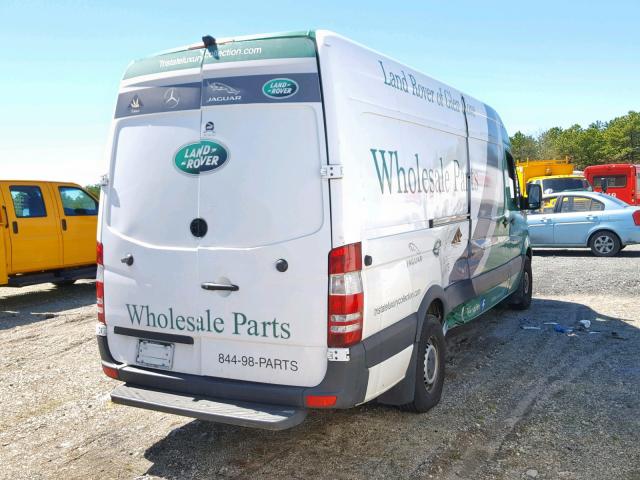 WD3PE8DC8F5961454 - 2015 MERCEDES-BENZ SPRINTER 2 WHITE photo 4