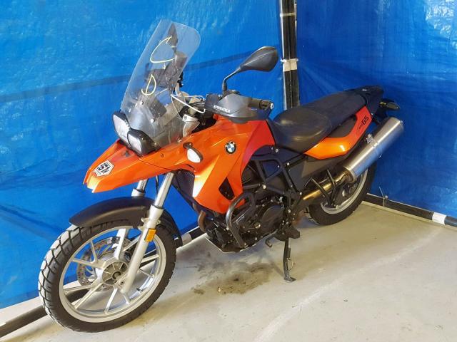 WB1022800BZW91441 - 2011 BMW F650 GS ORANGE photo 1