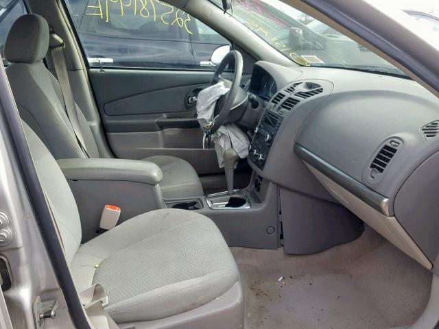 1G1ZS58F07F205695 - 2007 CHEVROLET MALIBU LS SILVER photo 5