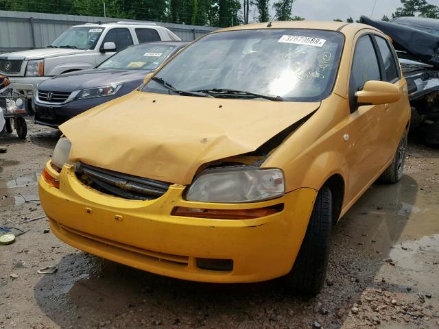 KL1TD62615B485581 - 2005 CHEVROLET AVEO BASE ყვითელი ფოტო 2