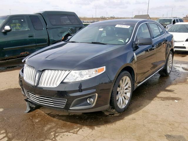 1LNHL9DR5AG600668 - 2010 LINCOLN MKS BLACK photo 2