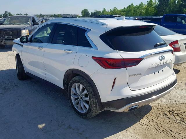 3PCAJ5M11KF120170 - 2019 INFINITI QX50 ESSEN WHITE photo 3