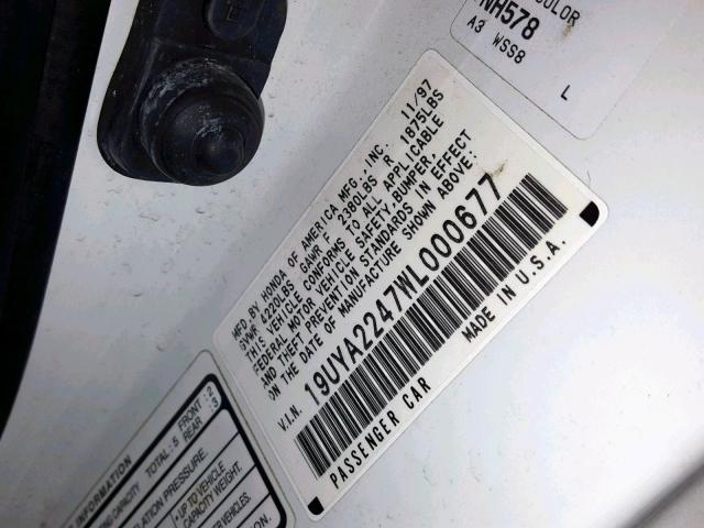 19UYA2247WL000677 - 1998 ACURA 3.0CL 白色 照片 10