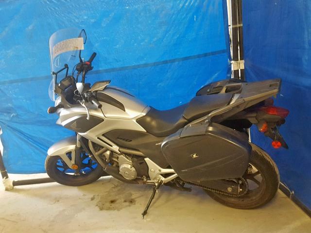 JH2RC6352DK100790 - 2013 HONDA NC700X SILVER photo 3