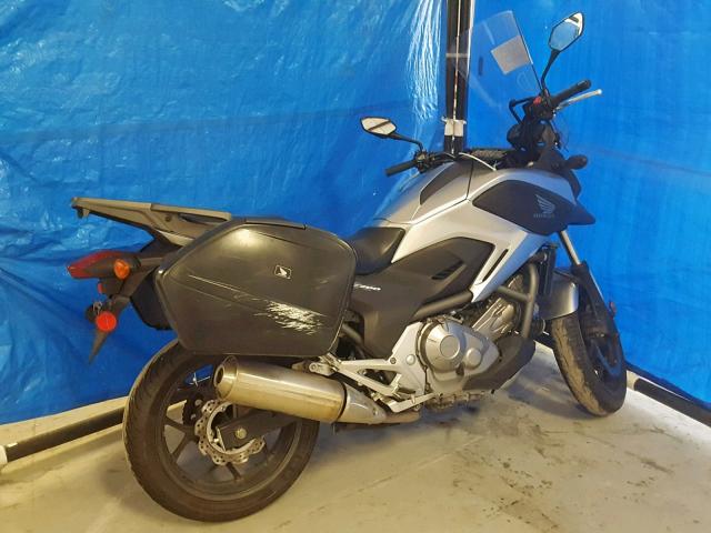 JH2RC6352DK100790 - 2013 HONDA NC700X SILVER photo 4