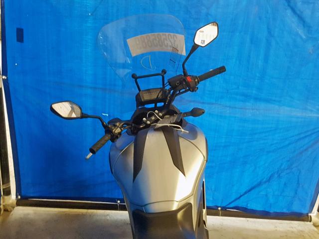 JH2RC6352DK100790 - 2013 HONDA NC700X SILVER photo 5