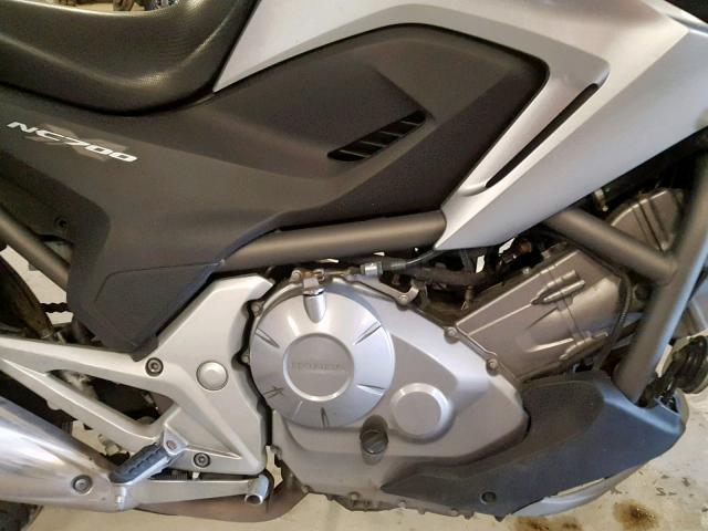 JH2RC6352DK100790 - 2013 HONDA NC700X SILVER photo 7