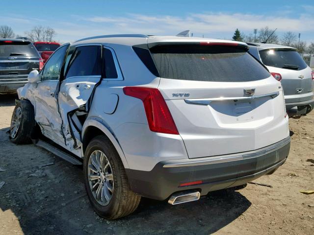 1GYKNCRS7JZ156219 - 2018 CADILLAC XT5 LUXURY WHITE photo 3