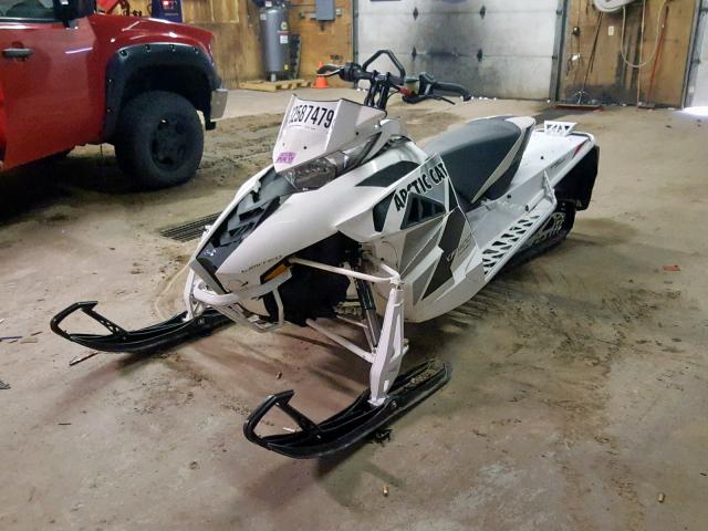 4UF13SNW7DT102445 - 2013 ARCTIC CAT XF1100 WHITE photo 2