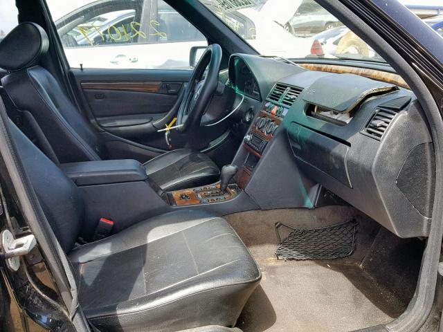 WDBHA24G7YA818669 - 2000 MERCEDES-BENZ C 230 BLACK photo 5