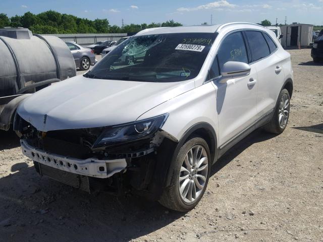 5LMCJ3C98GUJ27354 - 2016 LINCOLN MKC RESERV WHITE photo 2