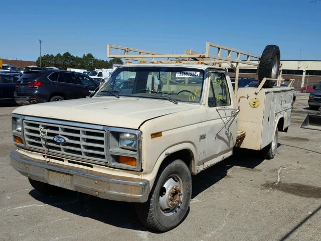 1FDKF3715GKA56436 - 1986 FORD F350 CREAM photo 2