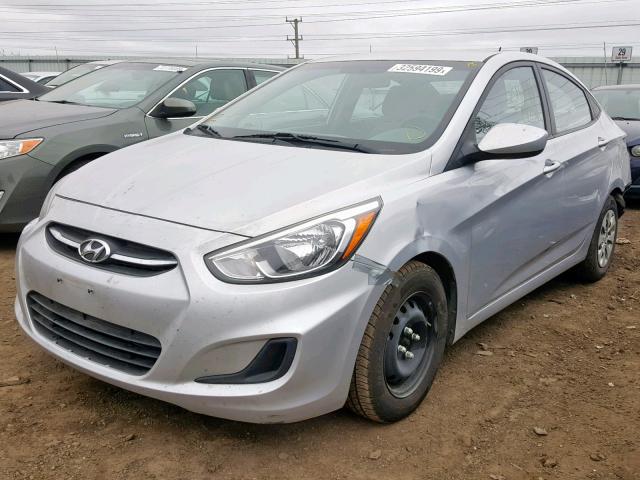 KMHCT4AE5GU956997 - 2016 HYUNDAI ACCENT SE SILVER photo 2