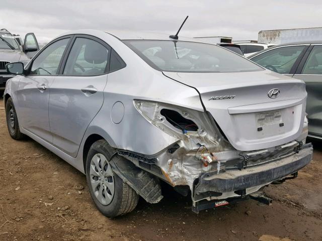 KMHCT4AE5GU956997 - 2016 HYUNDAI ACCENT SE SILVER photo 3