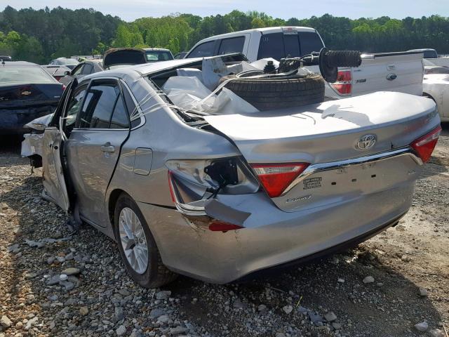 4T1BF1FK8HU369940 - 2017 TOYOTA CAMRY LE 银色 照片 3