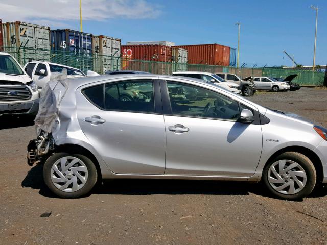 JTDKDTB32F1098439 - 2015 TOYOTA PRIUS C SILVER photo 10