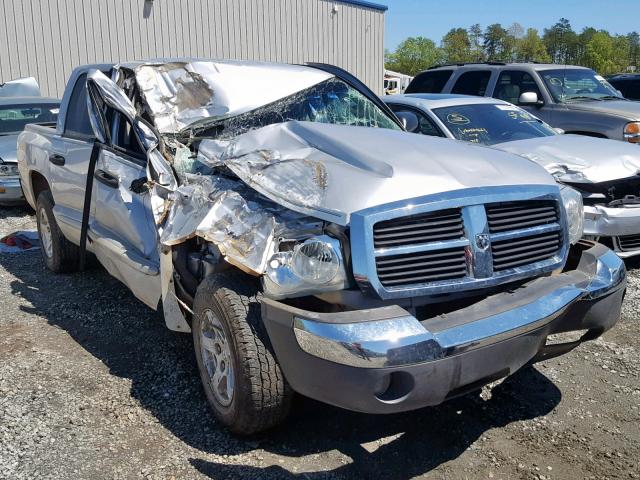 1D7HE48N76S605499 - 2006 DODGE DAKOTA QUA SILVER photo 1