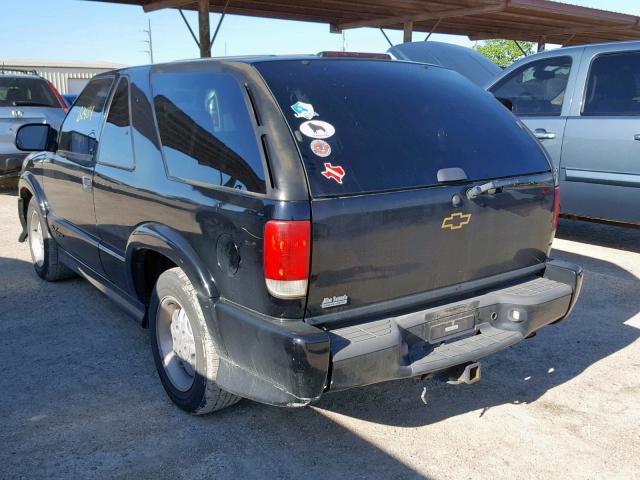 1GNCS18W41K176634 - 2001 CHEVROLET BLAZER BLACK photo 3