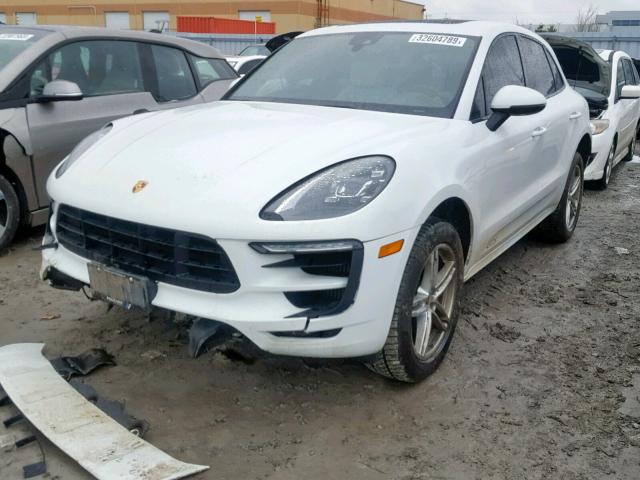 WP1AG2A55JLB63232 - 2018 PORSCHE MACAN GTS WHITE photo 2