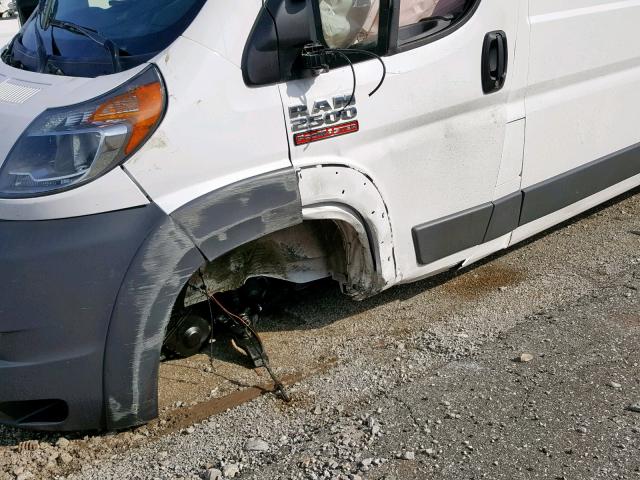 3C6TRVDG3HE547040 - 2017 RAM PROMASTER WHITE photo 9