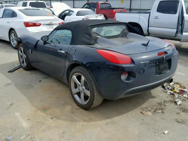 1G2MB35B08Y113021 - 2008 PONTIAC SOLSTICE BLACK photo 3