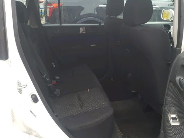 JTLKT324950215468 - 2005 TOYOTA SCION XB 白色 照片 6