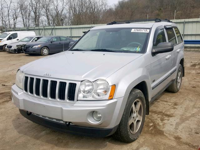 1J8GR48K57C655743 - 2007 JEEP GRAND CHER SILVER photo 2