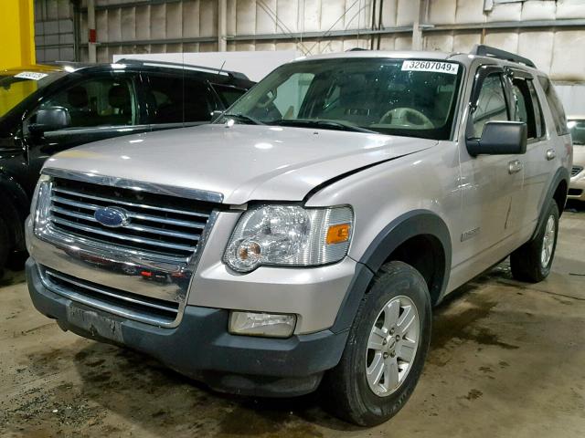 1FMEU63E47UB21505 - 2007 FORD EXPLORER X SILVER photo 2