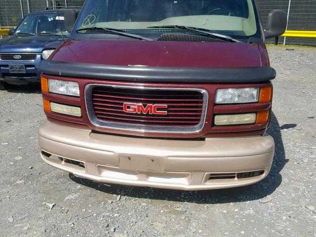 1GDFG15R821167413 - 2002 GMC SAVANA RV MAROON photo 9