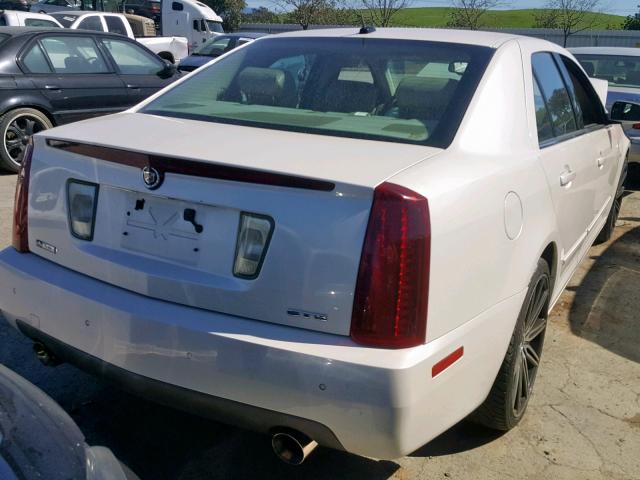 1G6DC67A160215196 - 2006 CADILLAC STS WHITE photo 4